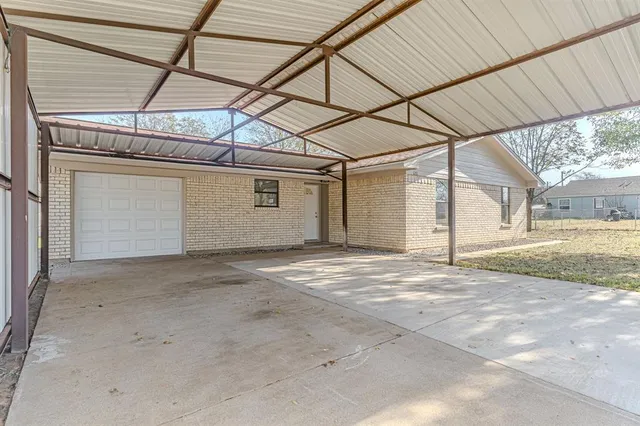 $1,700 | 1201 Southeast 11th Avenue, Mineral Wells, TX 76067