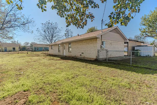 $1,700 | 1201 Southeast 11th Avenue, Mineral Wells, TX 76067