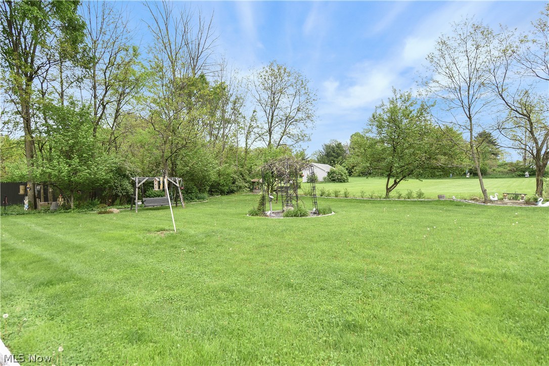 11067 Unity Road New Middletown, OH 44442 - Photo 26 of 29
