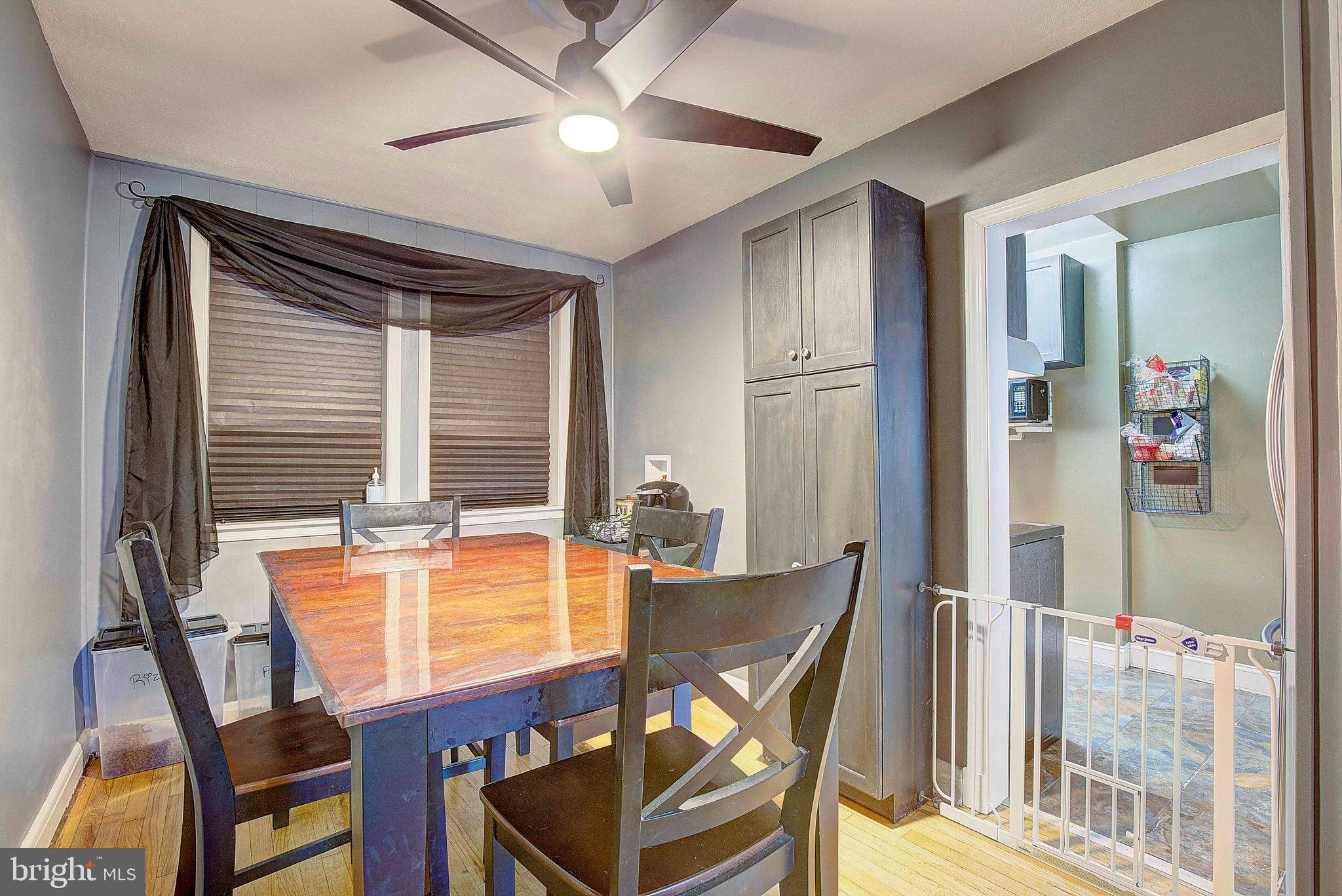 510 Old Riverside Road Brooklyn Park, MD 21225 - Photo 5 of 36 Separate dining area
