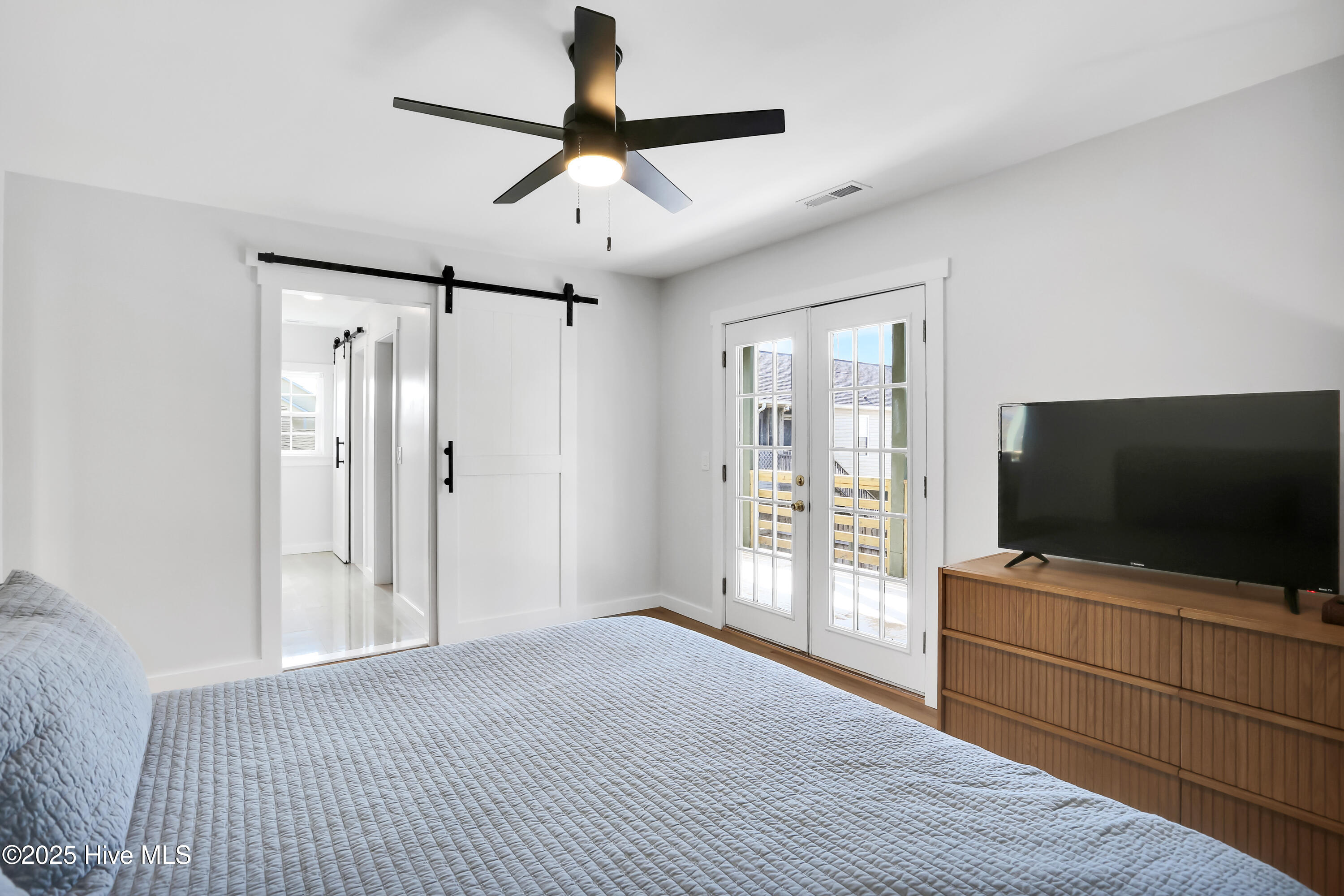 917 Riptide Lane Carolina Beach, NC 28428 - Photo 27 of 57 917RiptideLane-24