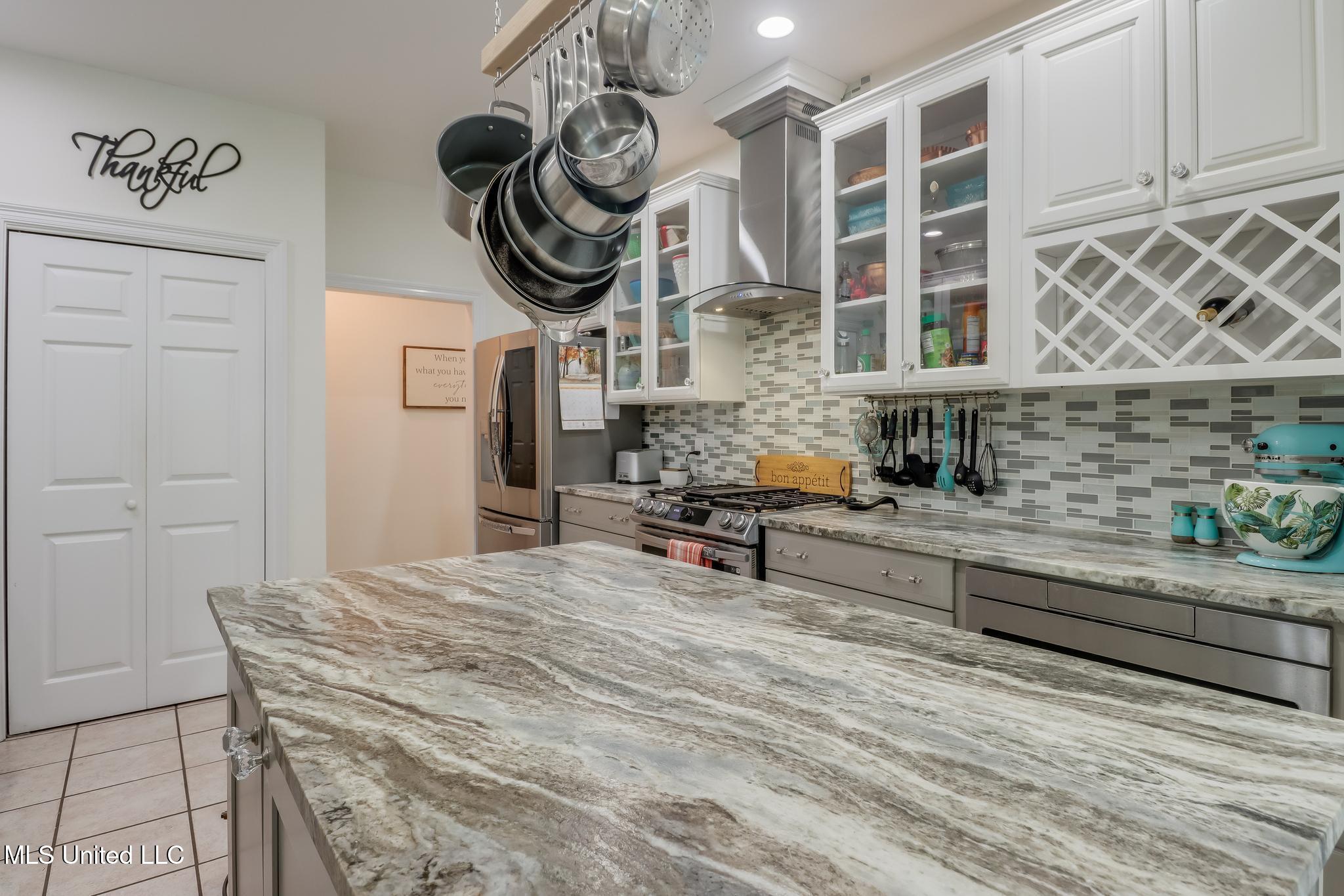 5045 Silver Ridge Road Kiln, MS 39556 - Photo 11 of 33 Kitchen
