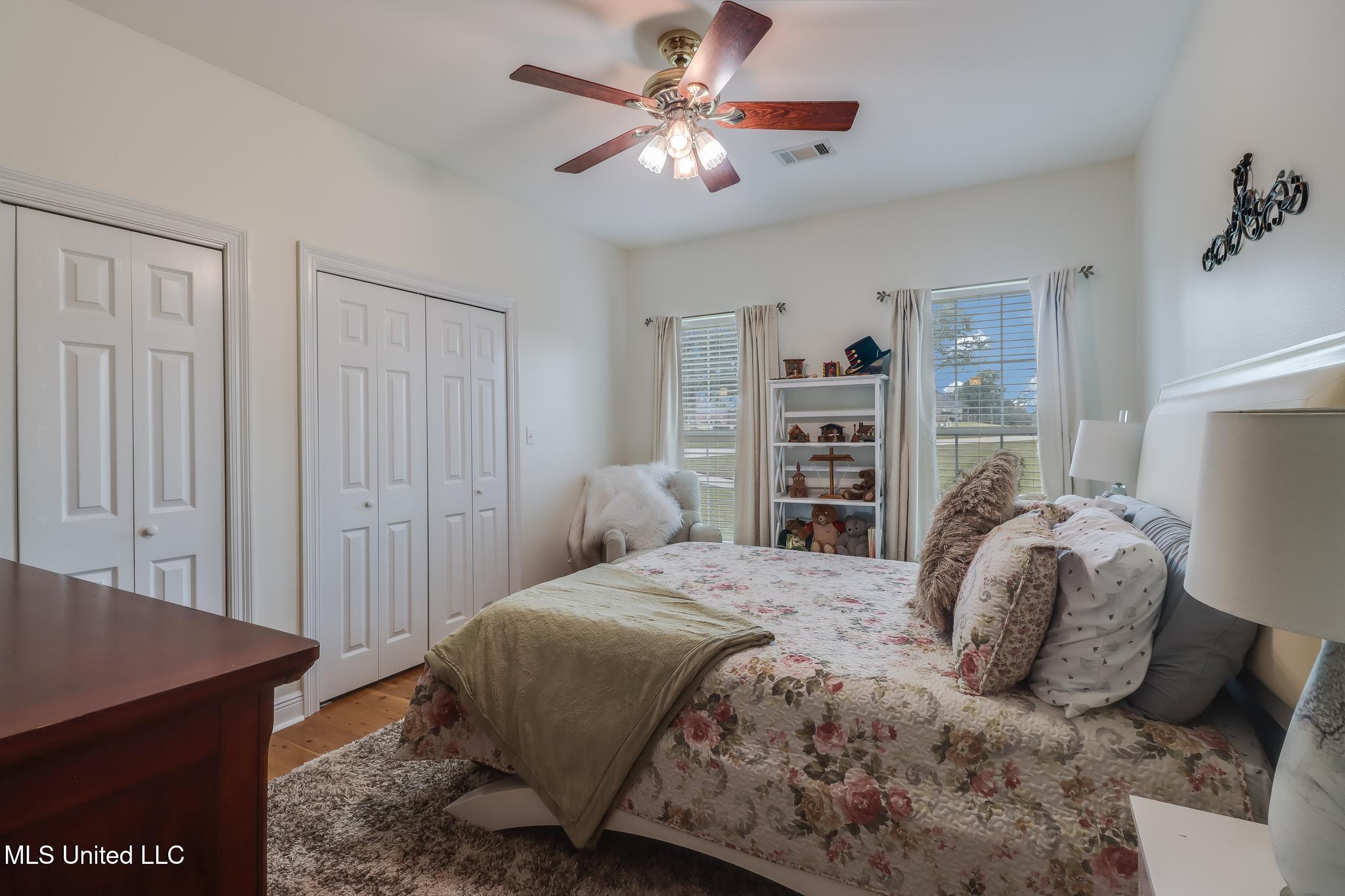 5045 Silver Ridge Road Kiln, MS 39556 - Photo 17 of 33 Guest room 1