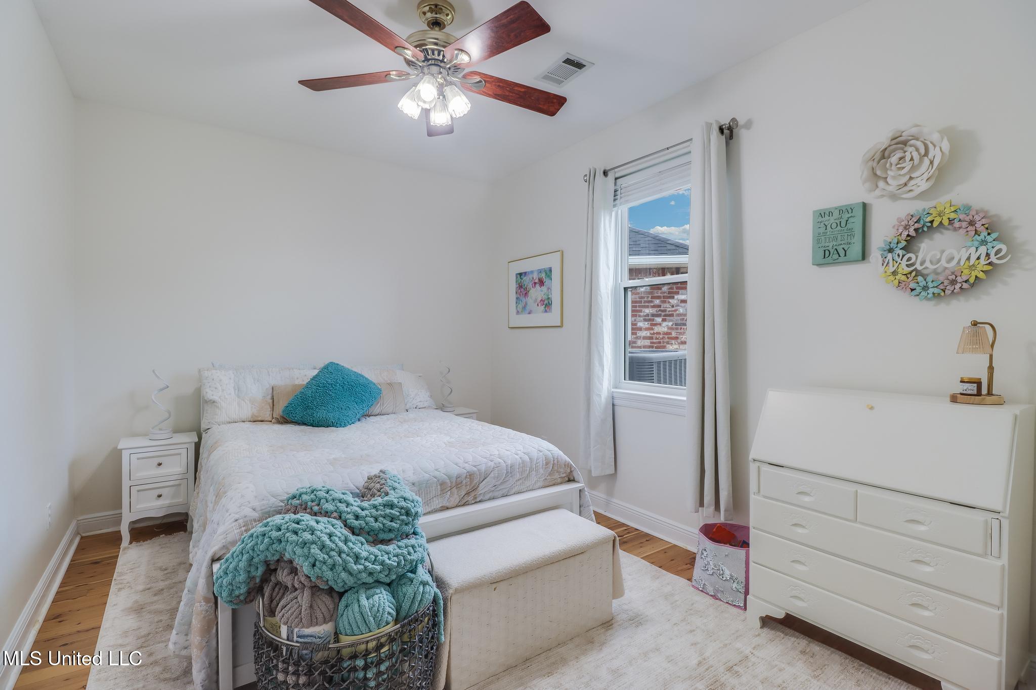 5045 Silver Ridge Road Kiln, MS 39556 - Photo 19 of 33 Guest room 2