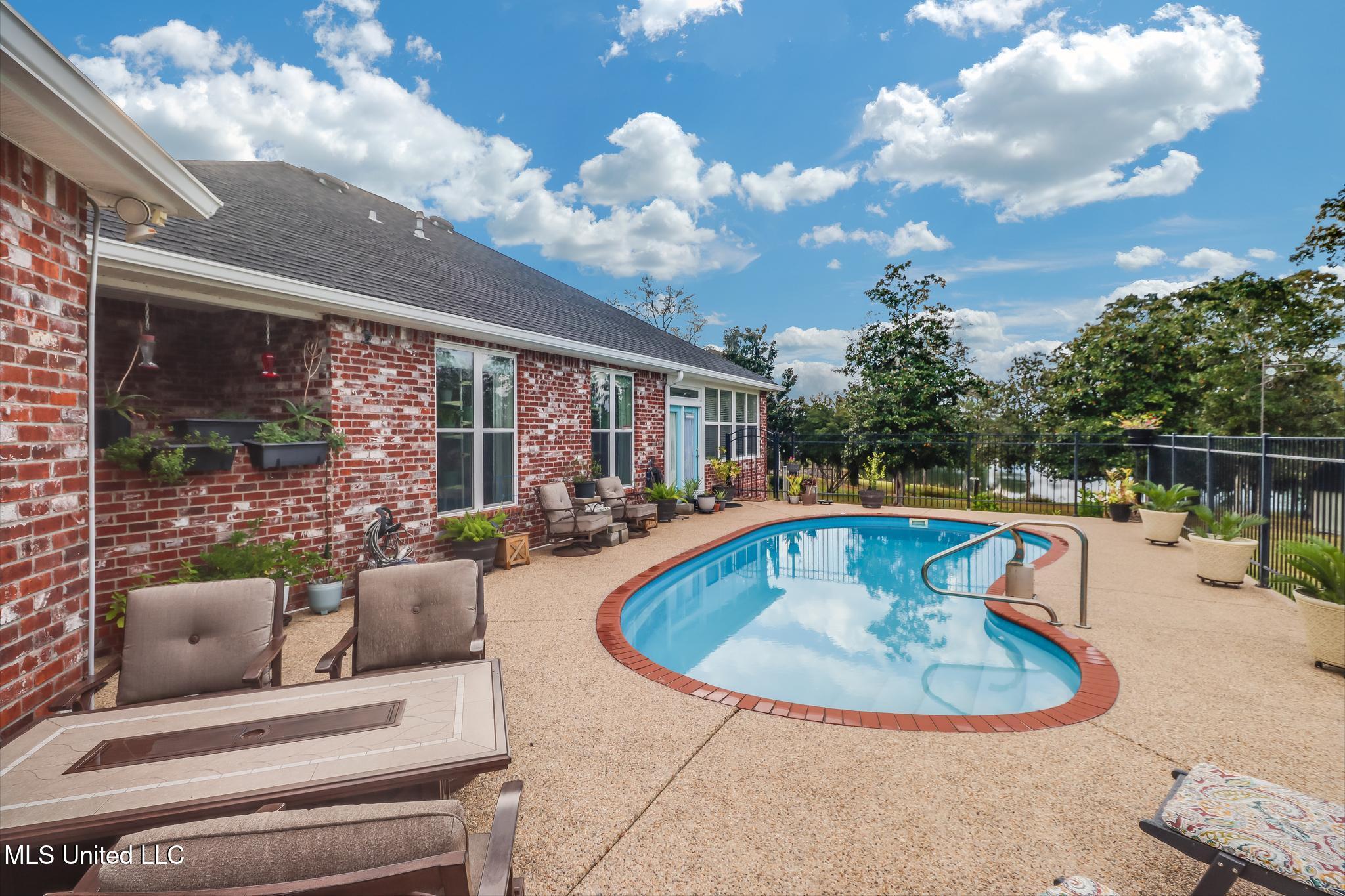 5045 Silver Ridge Road Kiln, MS 39556 - Photo 29 of 33 Pool