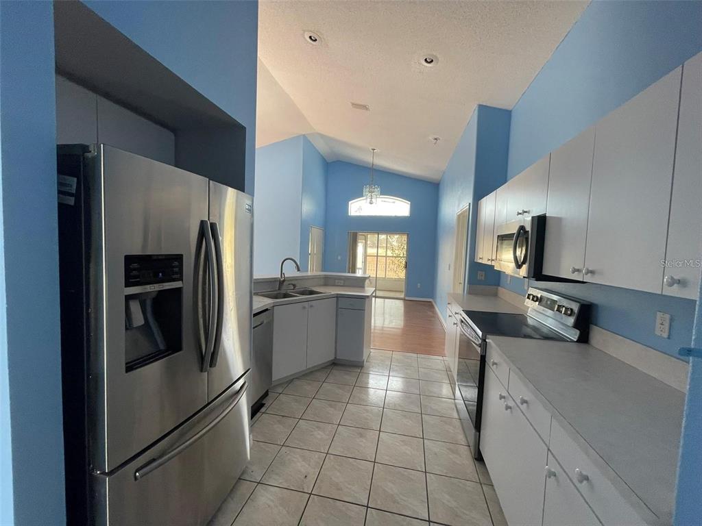 10127 Barnett Loop Port Richey, FL 34668 - Photo 11 of 34 Gallery Image 11