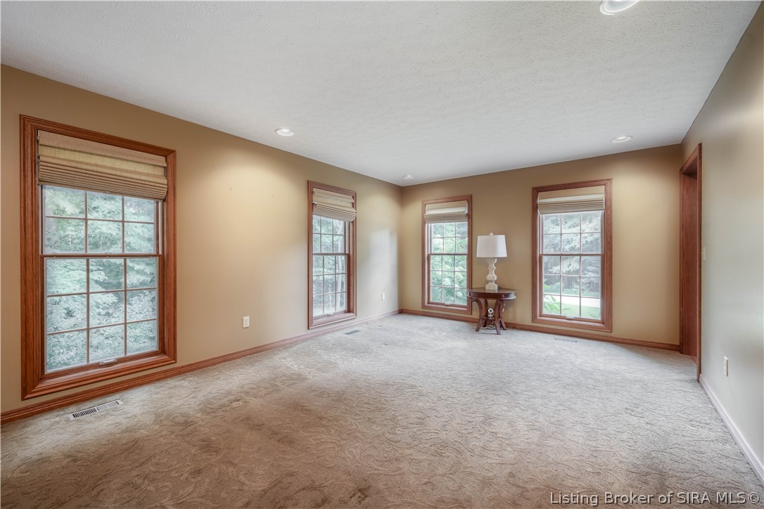 2016 Ridgeview Drive Floyds Knobs, IN 47119 - Photo 6 of 41 Gallery Image 6