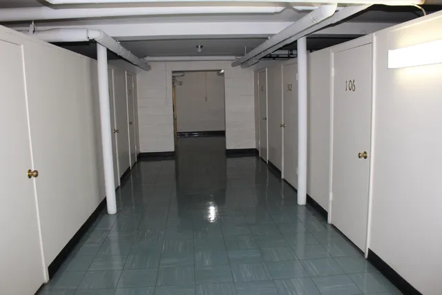 $89,900 | 806 West Michigan Avenue, Unit 32, Jackson, MI 49202