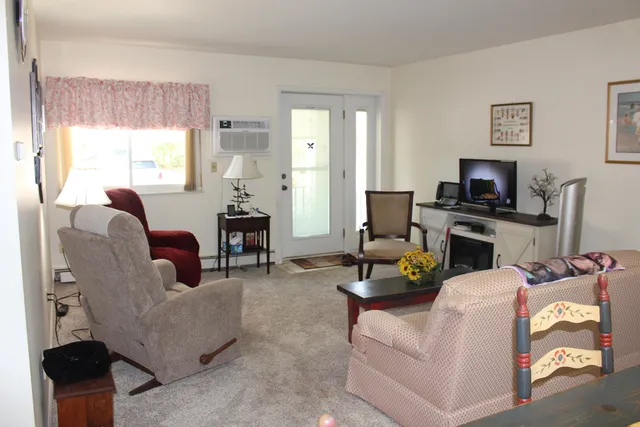 $89,900 | 806 West Michigan Avenue, Unit 32, Jackson, MI 49202