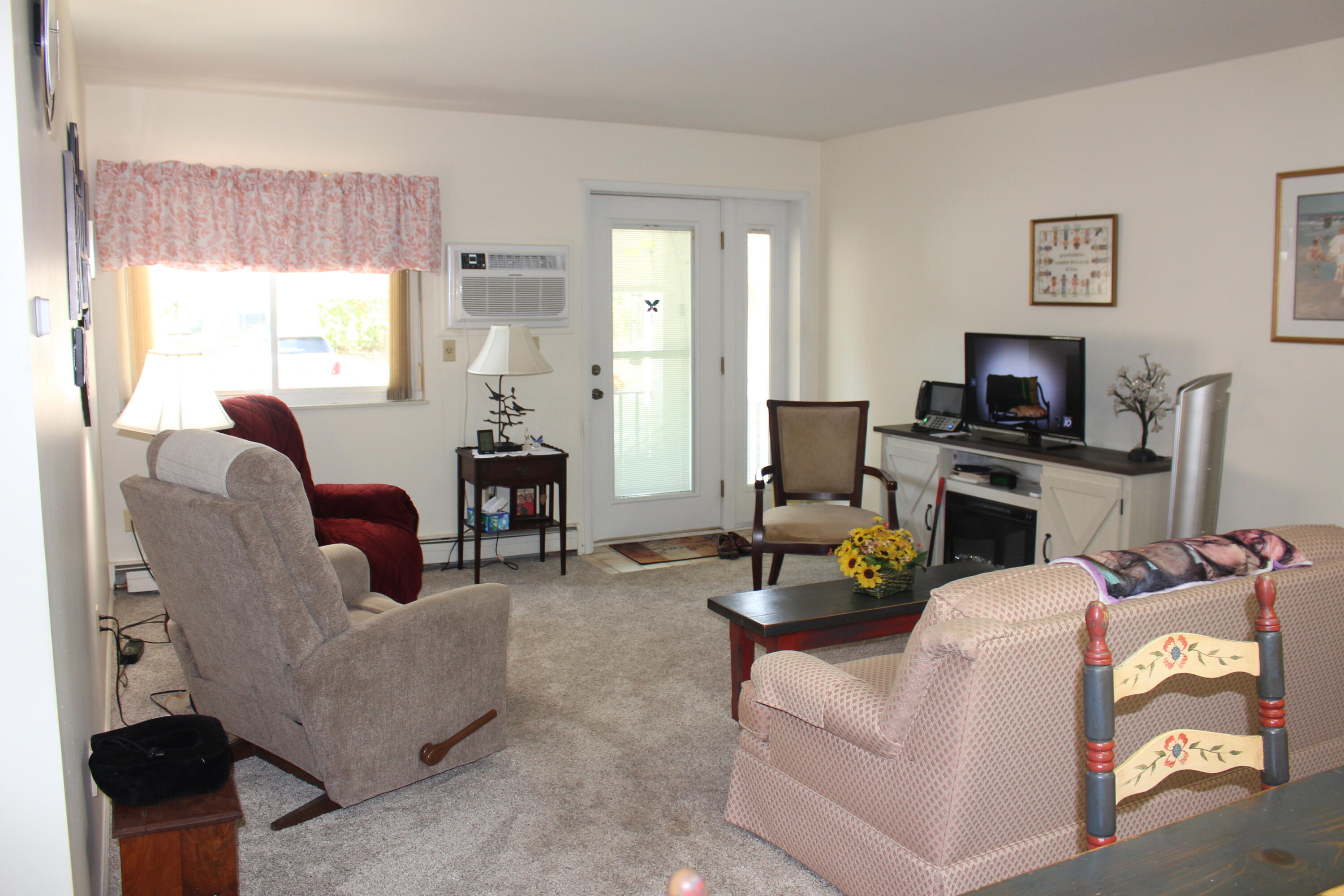 806 West Michigan Avenue, Unit 32 Jackson, MI 49202 - Photo 6 of 24 IMG_5834