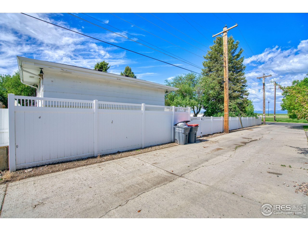 101 6th Street Frederick, CO 80530 - Photo 35 of 35 a view of a backyard of the house