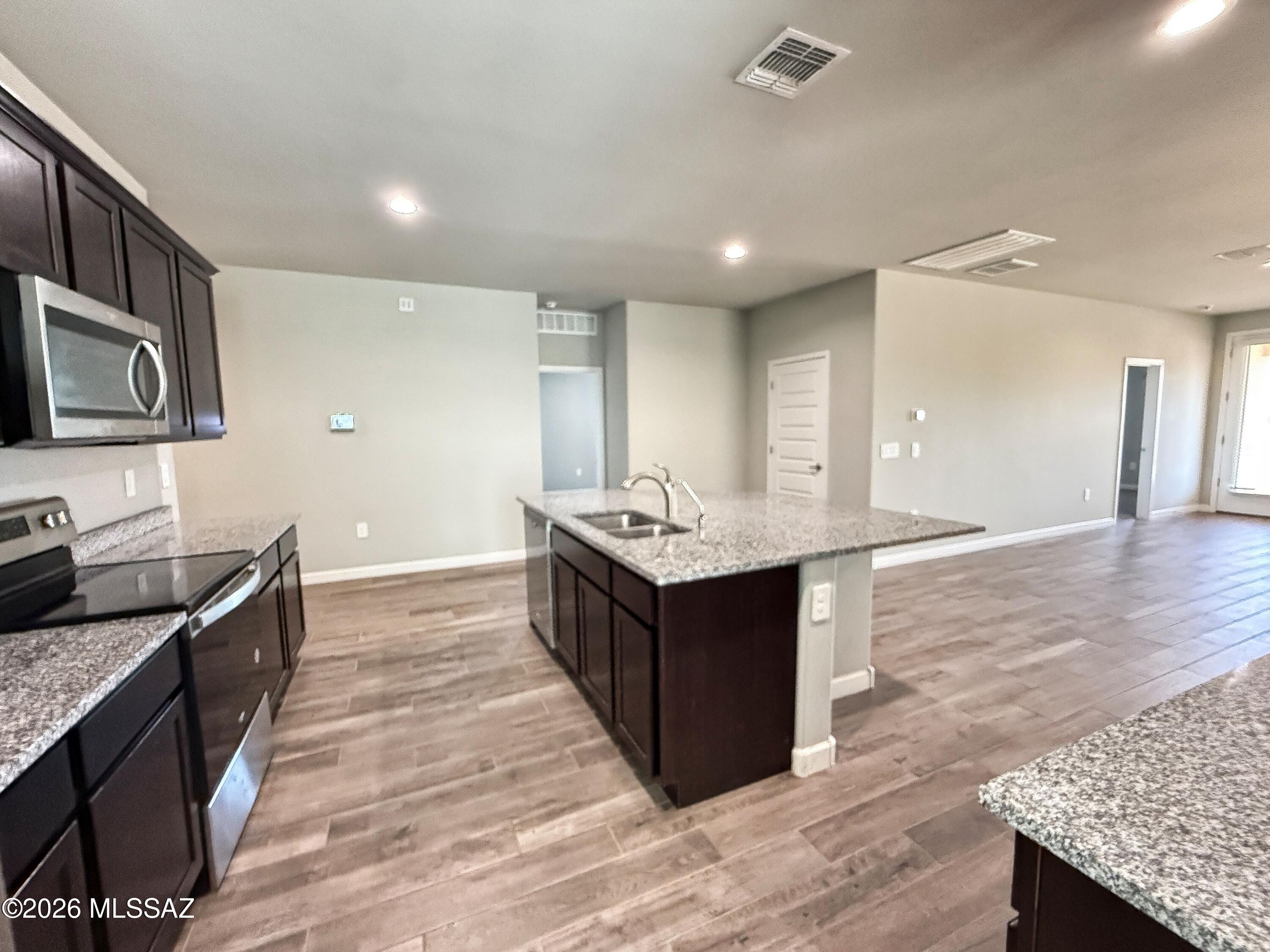17002 West Starr Road Marana, AZ 85653 - Photo 9 of 23 17002 (9)