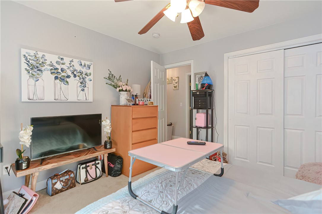 182 Southbridge Road, Unit B Dudley, MA 01571 - Photo 20 of 23