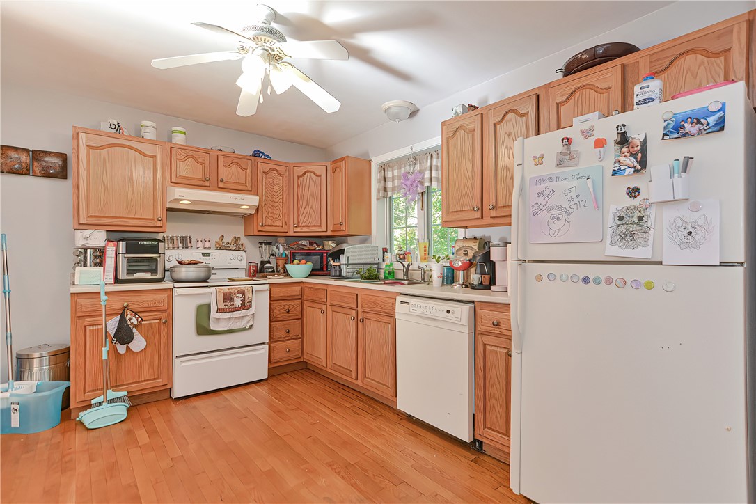 182 Southbridge Road, Unit B Dudley, MA 01571 - Photo 4 of 23