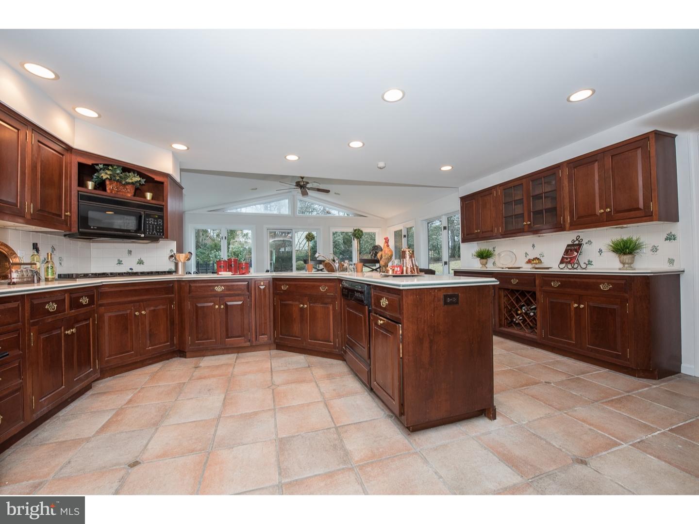 339 Strathmore Road Bryn Mawr, PA 19010 - Photo 7 of 25 Gallery Image 7
