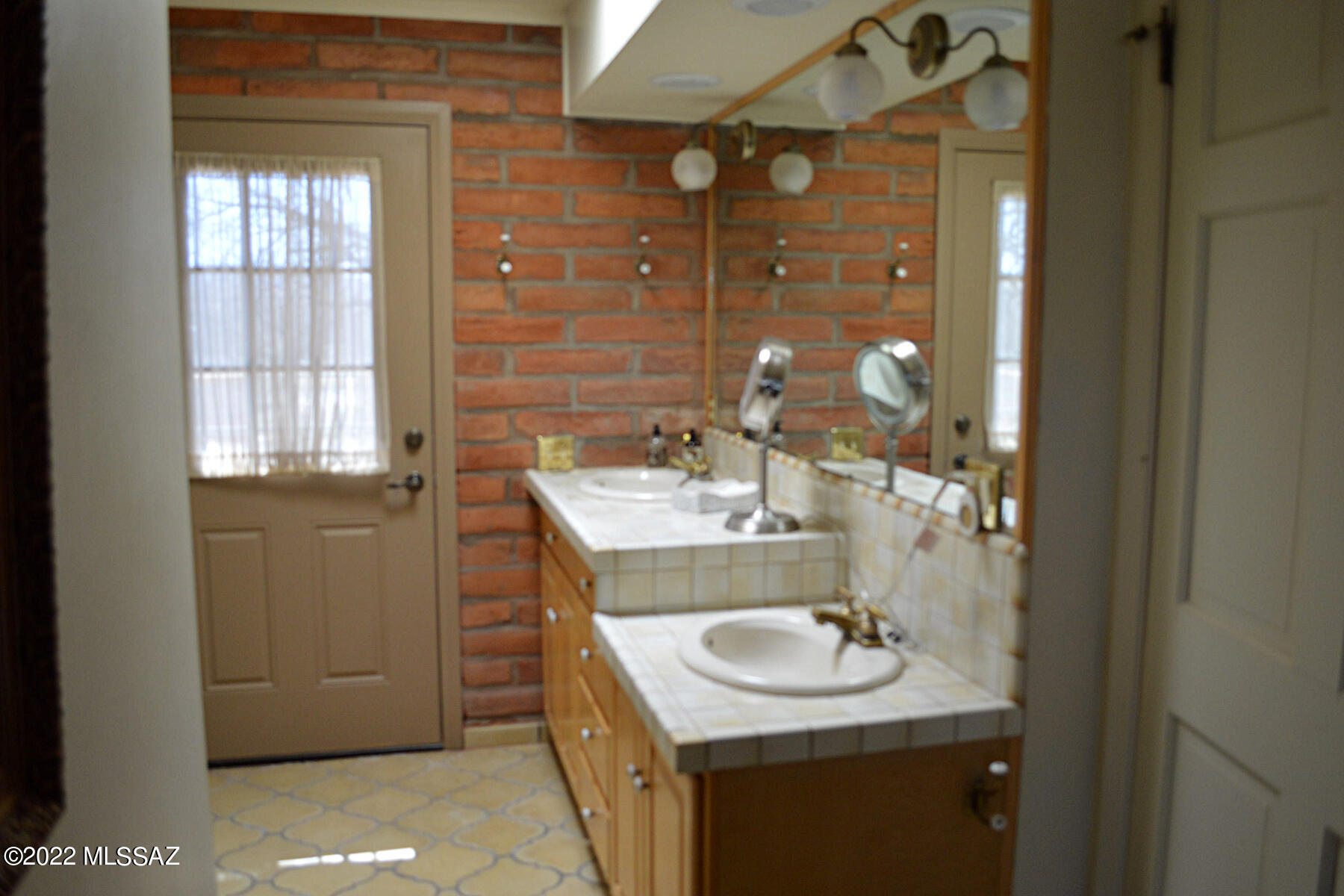 15751 West Cota Road Arivaca, AZ 85601 - Photo 15 of 35