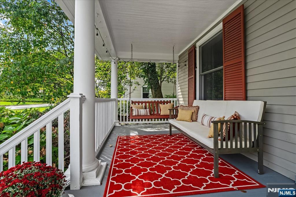 140 John Street Ridgewood, NJ 07450 - Photo 3 of 40 Gallery Image 3