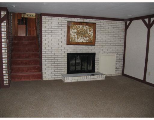 745 North Keel Ridge Road Hermitage, PA 16148 - Photo 14 of 18 Den/Family/Great Room.