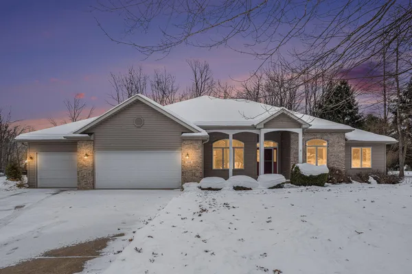 $499,000 | 146 Steamburg Drive, East Leroy, MI 49051