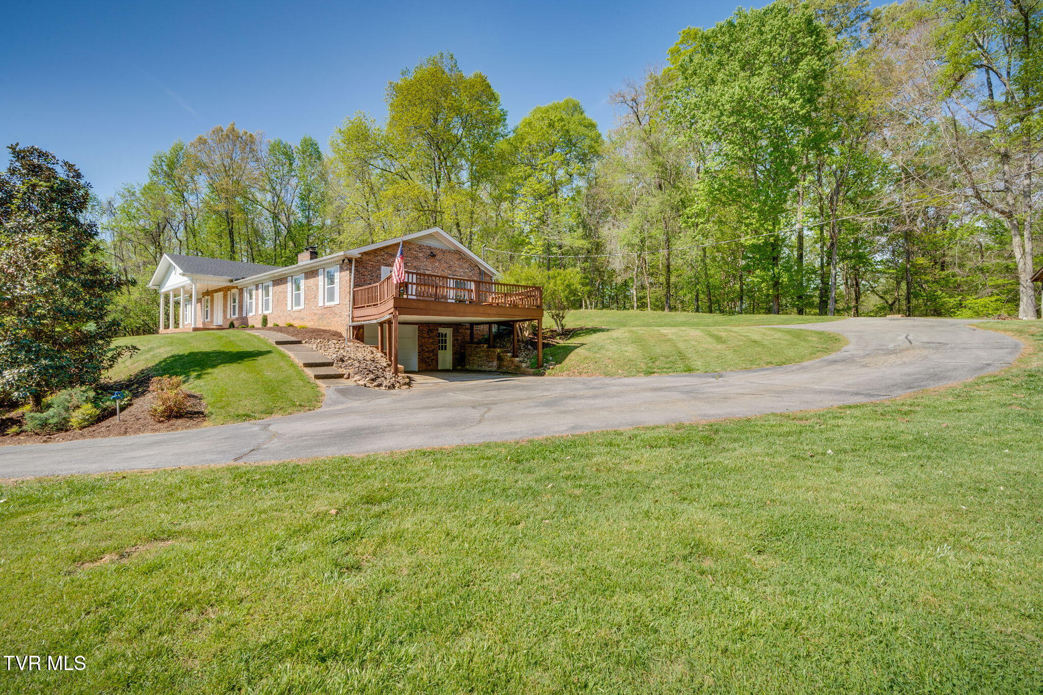 512 Hidden Valley Road Kingsport, TN 37663 - Photo 41 of 55 037