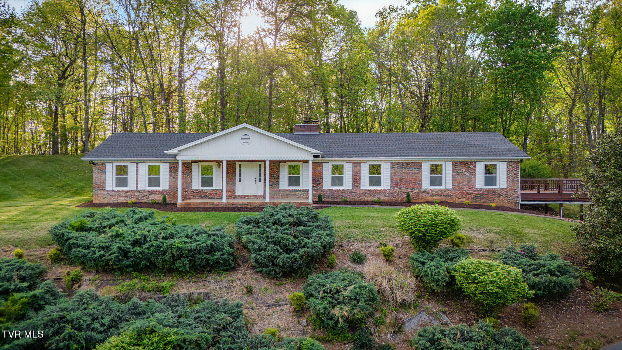 512 Hidden Valley Road Kingsport, TN 37663 - Photo 55 of 55 101
