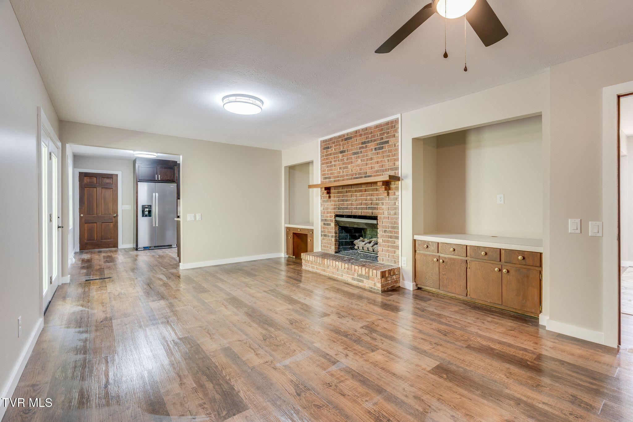 512 Hidden Valley Road Kingsport, TN 37663 - Photo 9 of 55 008
