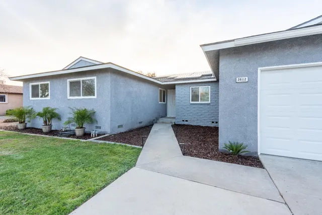 $450,000 | 2612 Renn Avenue, Clovis, CA 93611
