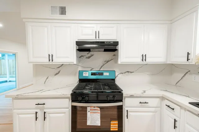 $450,000 | 2612 Renn Avenue, Clovis, CA 93611