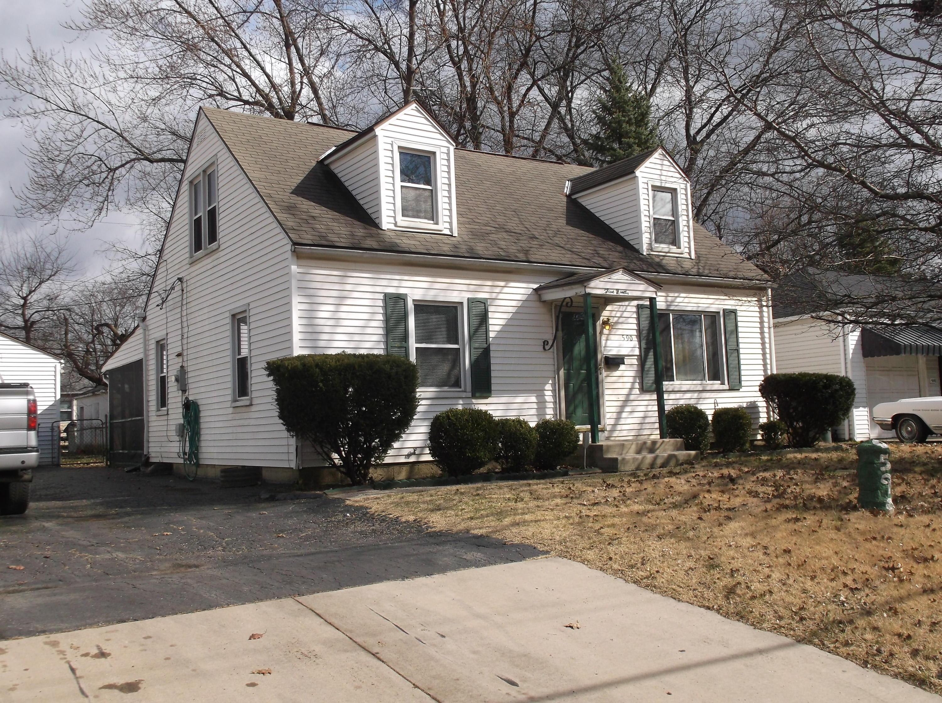 590 South James Road Columbus, OH 43213 - Photo 1 of 17