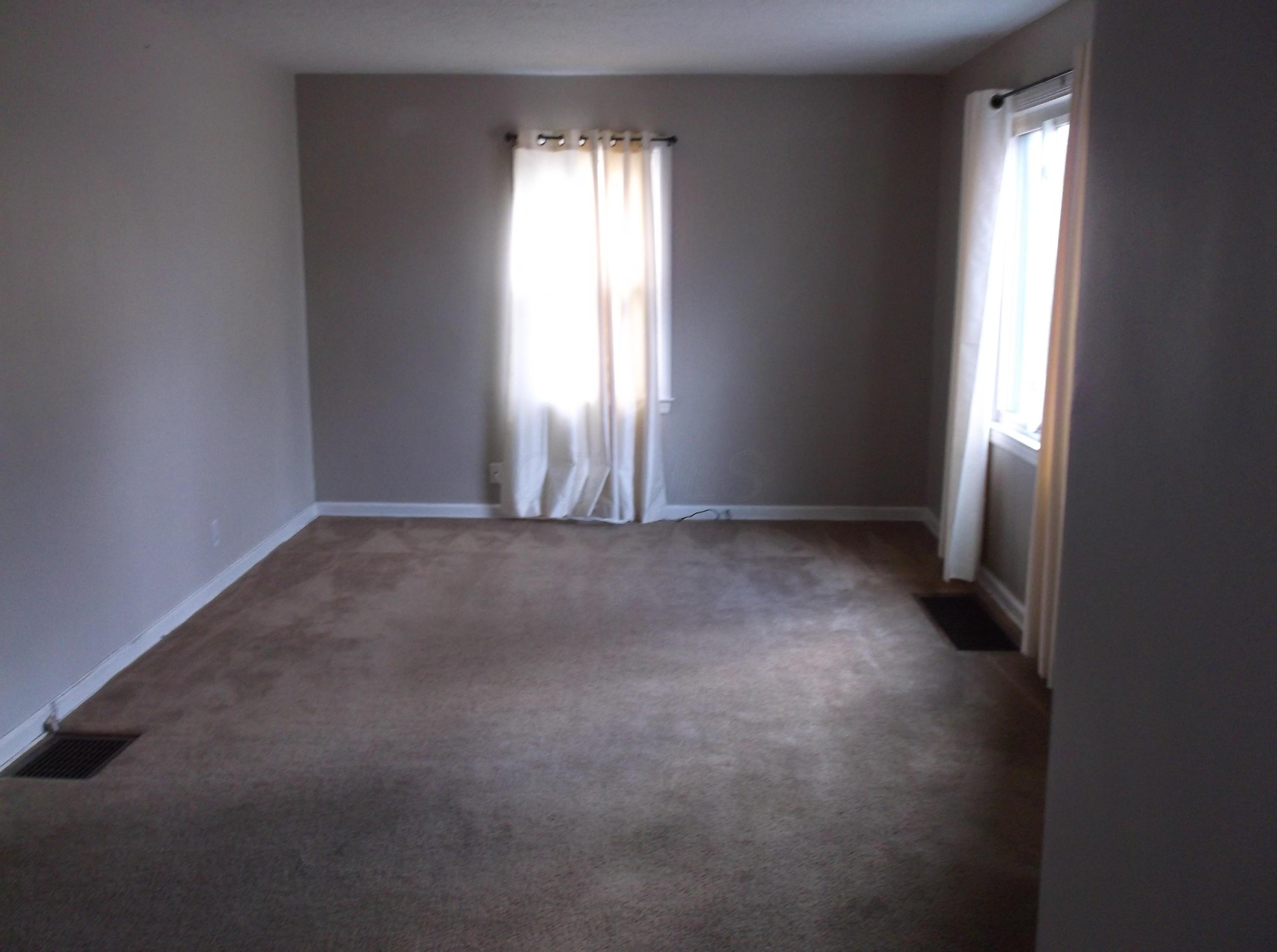 590 South James Road Columbus, OH 43213 - Photo 6 of 17