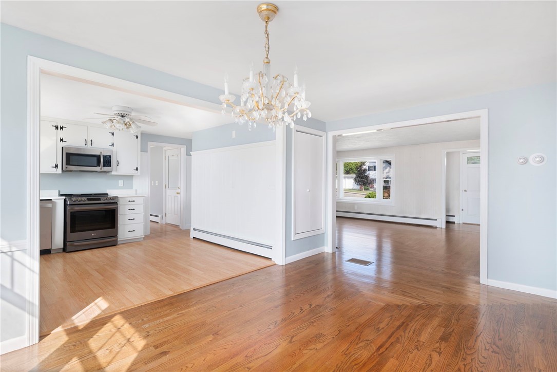 256 School Street Lincoln, RI 02865 - Photo 5 of 32