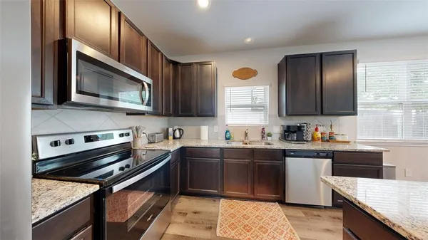 $2,250 | 963 Harper Lane, Bryan, TX 77803