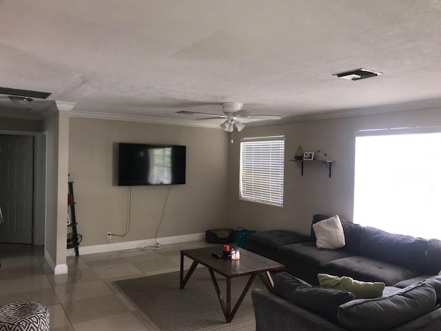 2133 Worthington Road West Palm Beach, FL 33409 - Photo 4 of 19 IMG_4968