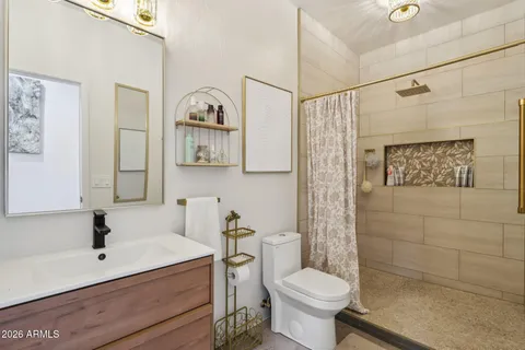 $725,000 | 7002 South 38th Place, Phoenix, AZ 85042