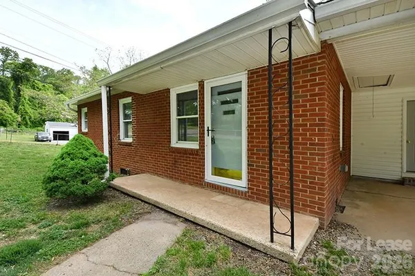 $1,695 | 266 Long Street, Statesville, NC 28677