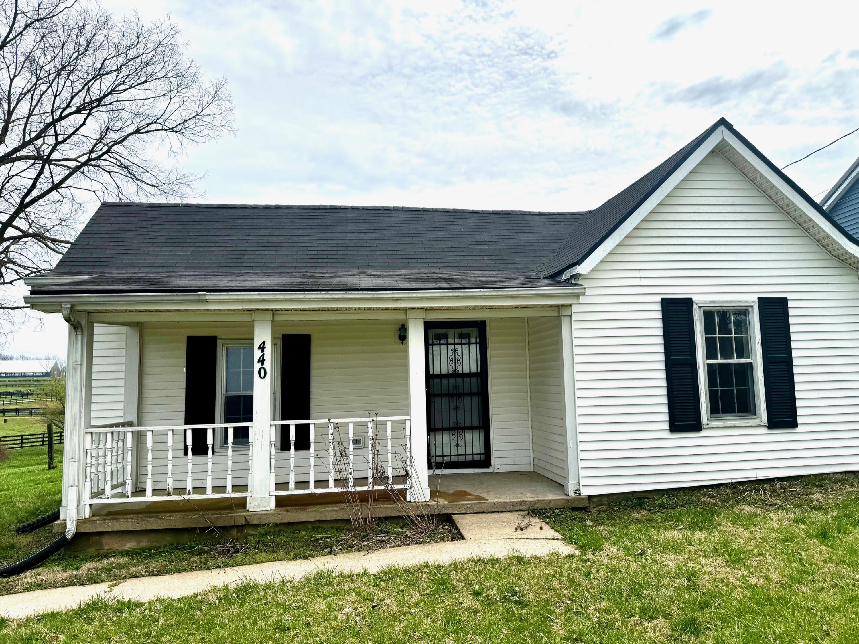440 Paynes Depot Road Lexington, KY 40511 - Photo 1 of 13 IMG_4898