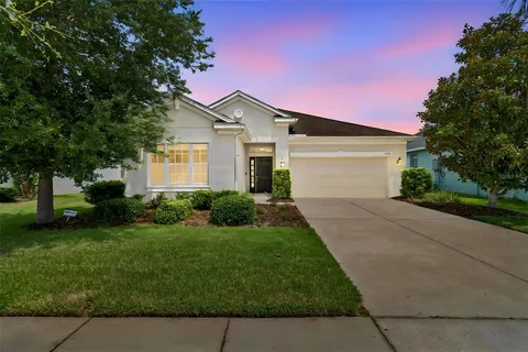 $549,900 | 17566 Buckingham Garden Drive, Lithia, FL 33547