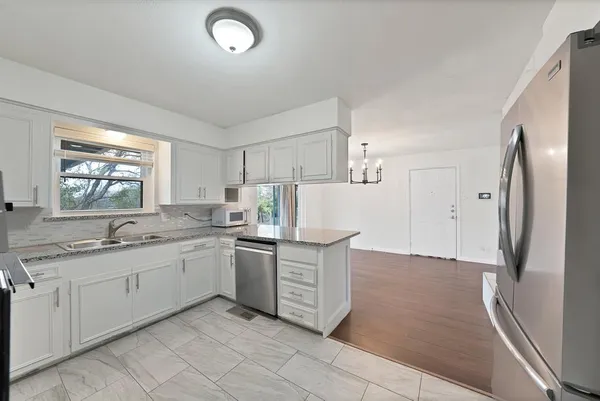 $280,000 | 1205 Golden Trophy Drive, Dallas, TX 75232