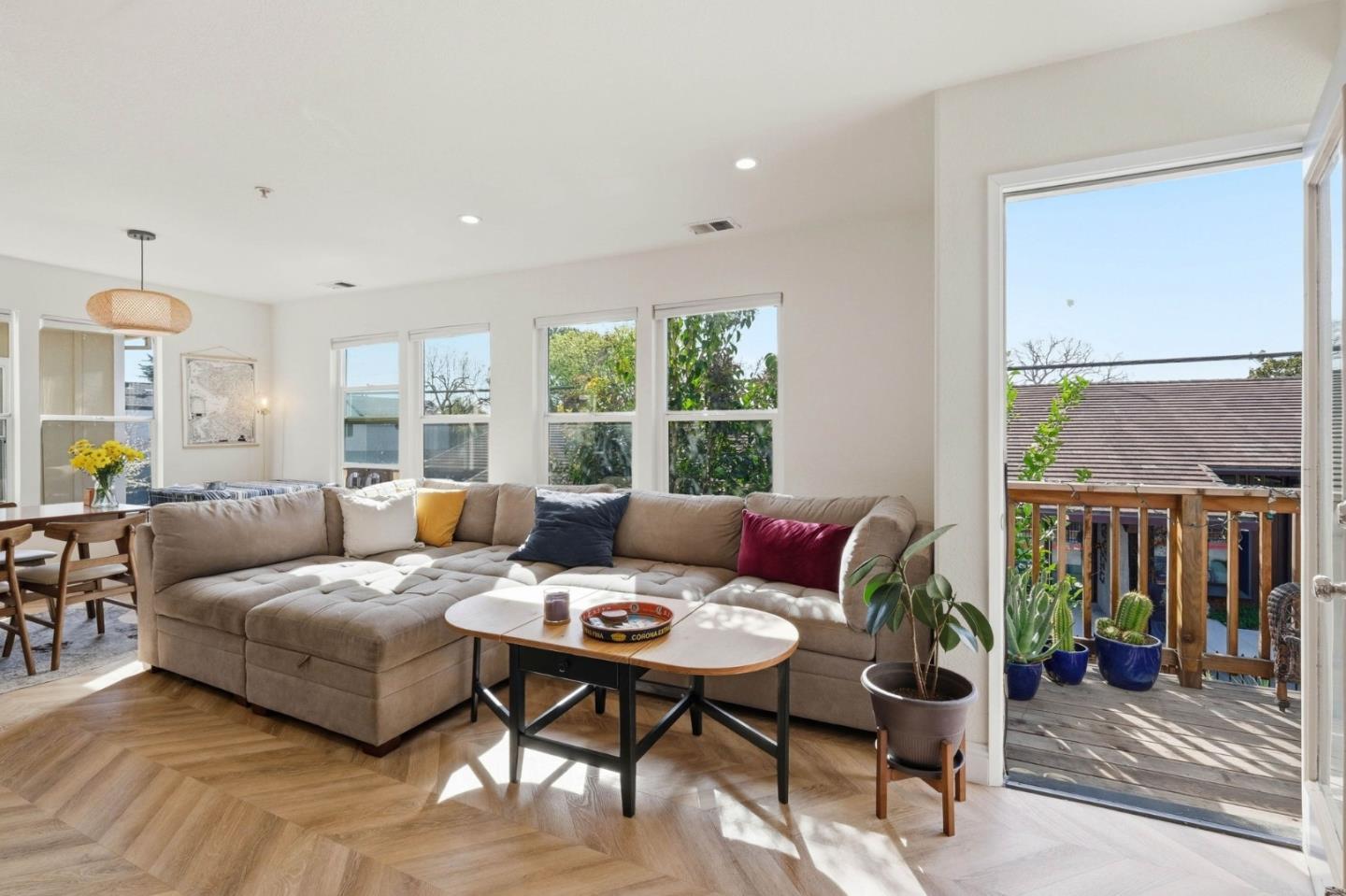 110 Library Lane Santa Cruz, CA 95062 - Photo 8 of 24 Gallery Image 8