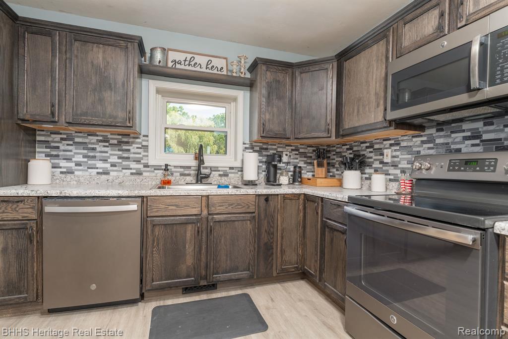 2685 Holt Road Williamston, MI 48895 - Photo 12 of 30