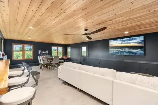 $1,475,000 | 16195 # 1 Coy, Viola, WI 54664