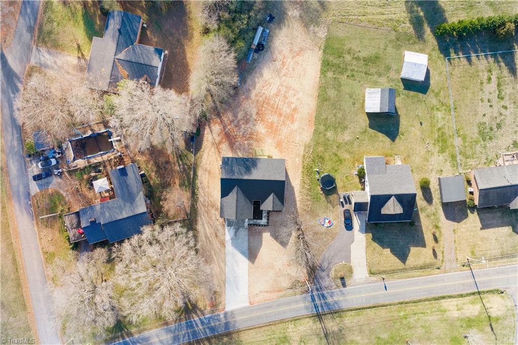 177 Monticello Road Statesville, NC 28625 - Photo 32 of 39