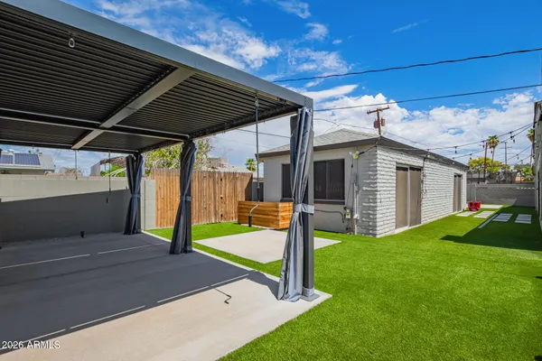 $3,200 | 2136 West Village Drive, Phoenix, AZ 85023