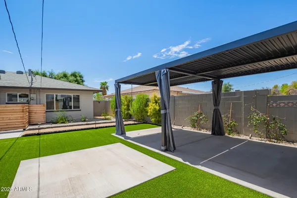 $3,200 | 2136 West Village Drive, Phoenix, AZ 85023