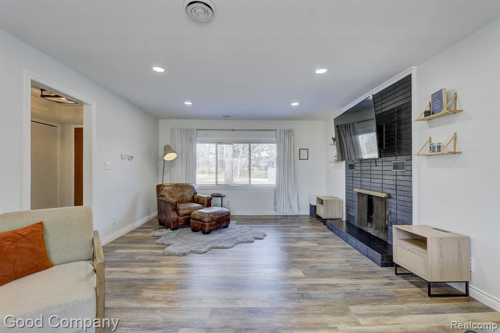4896 Chicago Road Warren, MI 48092 - Photo 13 of 80 Gallery Image 13