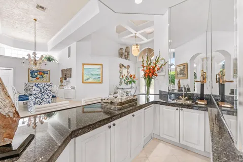 $1,900,000 | 6533 Somerset Circle, Boca Raton, FL 33496