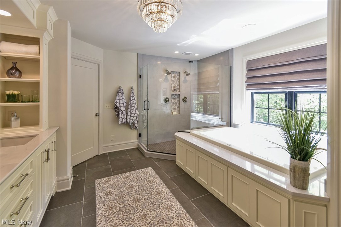 8647 Hunters Ridge Run Wadsworth, OH 44281 - Photo 12 of 17 Gallery Image 12