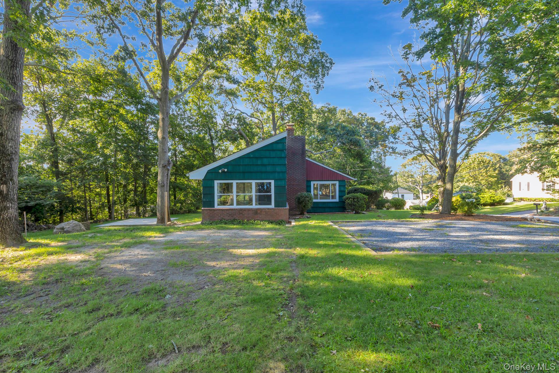69 Herod Point Road Wading River, NY 11792 - Photo 25 of 31 Gallery Image 25