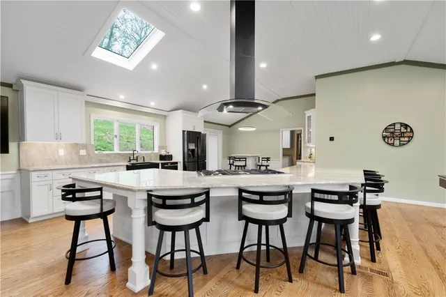 $699,000 | 507 Buttermilk Lane, Bradford Woods, PA 15015