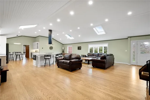 $699,000 | 507 Buttermilk Lane, Bradford Woods, PA 15015